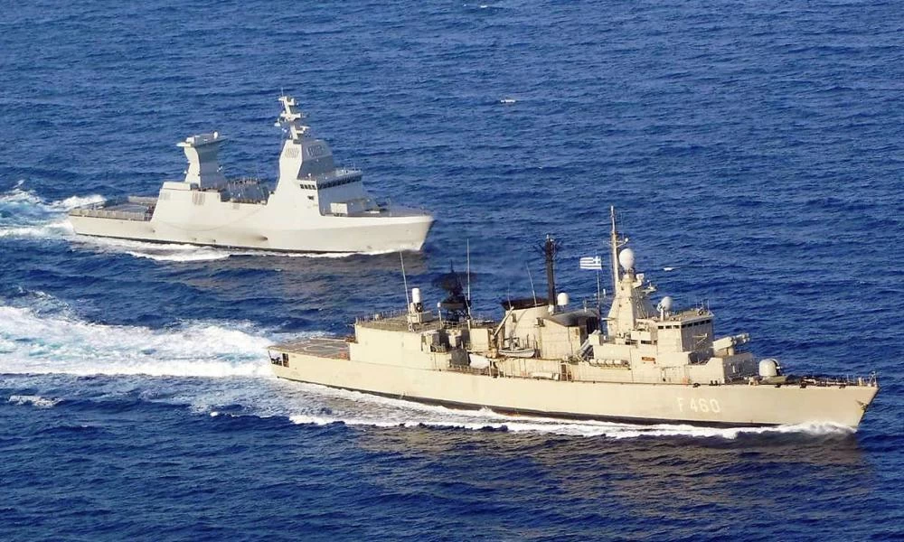 Συνεκπαίδευση ελληνικής φρεγάτας Standard με ισραηλινή κορβέτα Saar-6 ανοιχτά της Κρήτης